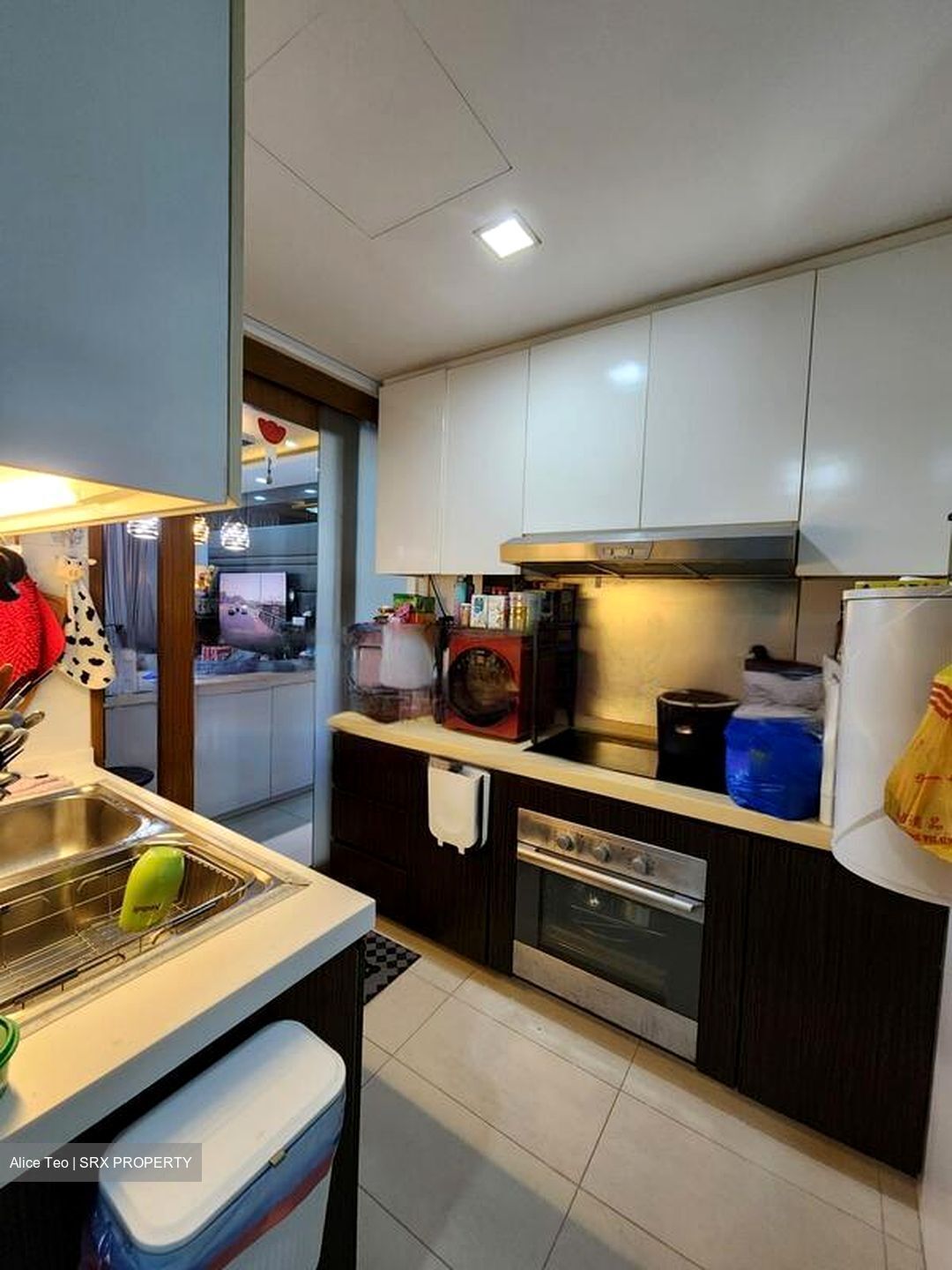 Waterfront Waves (D16), Condominium #507396121